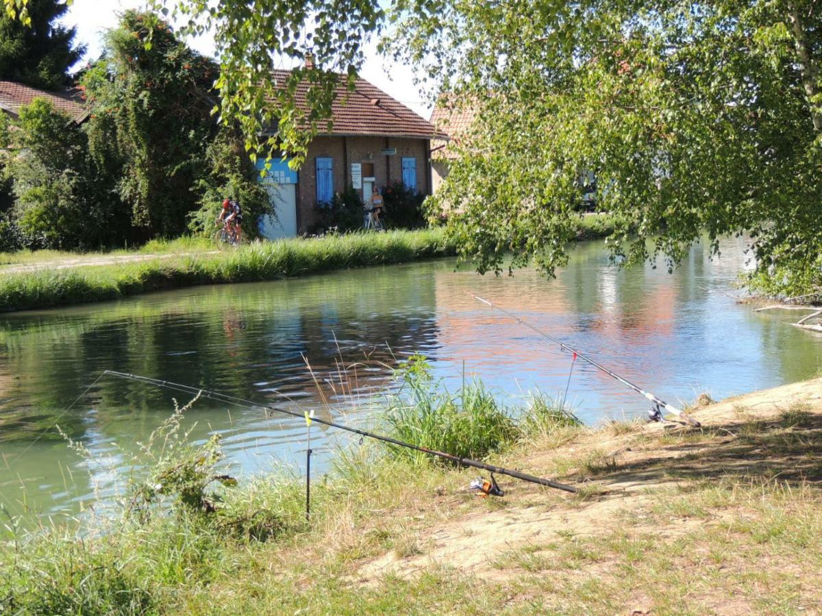 Camping Du Canal Kembs Exteriör bild
